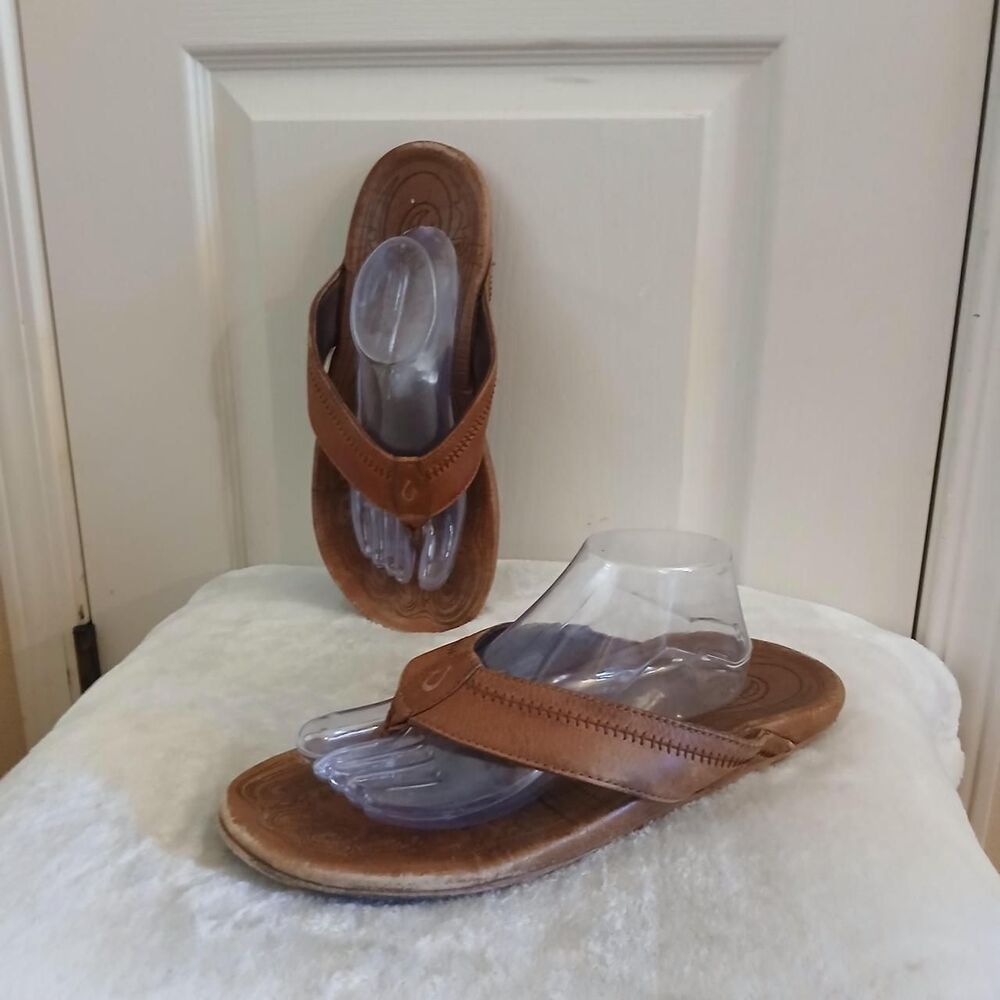 OluKai Hiapo Brown Premium Leather Flip Flop Sandals Men's 13 Gorpcore Classic